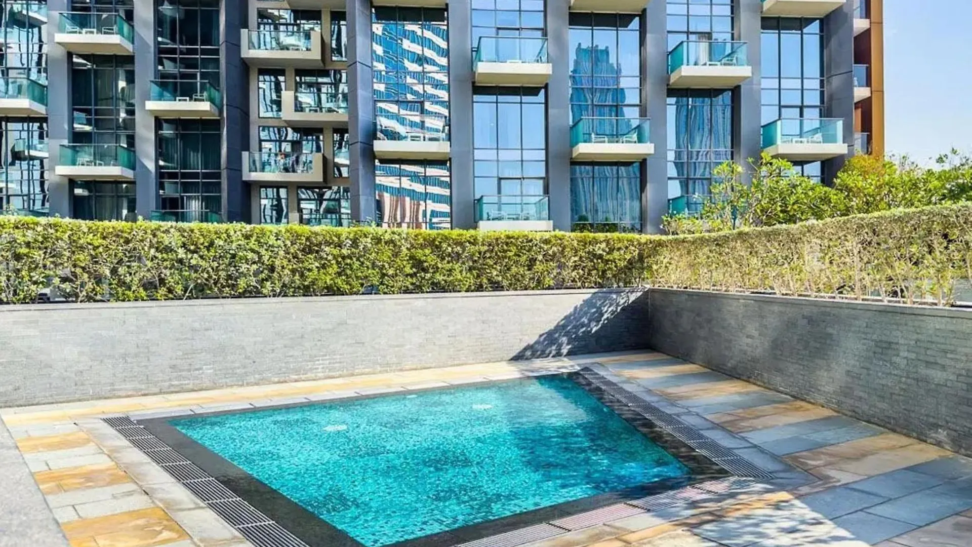 Chic City Escape - 2Br Plus Guest Room At Atria, Business Bay Dubai Apartment