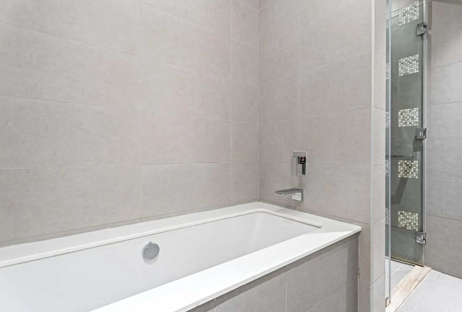 Chic City Escape - 2Br Plus Guest Room At Atria, Business Bay Dubai 0*,  United Arab Emirates