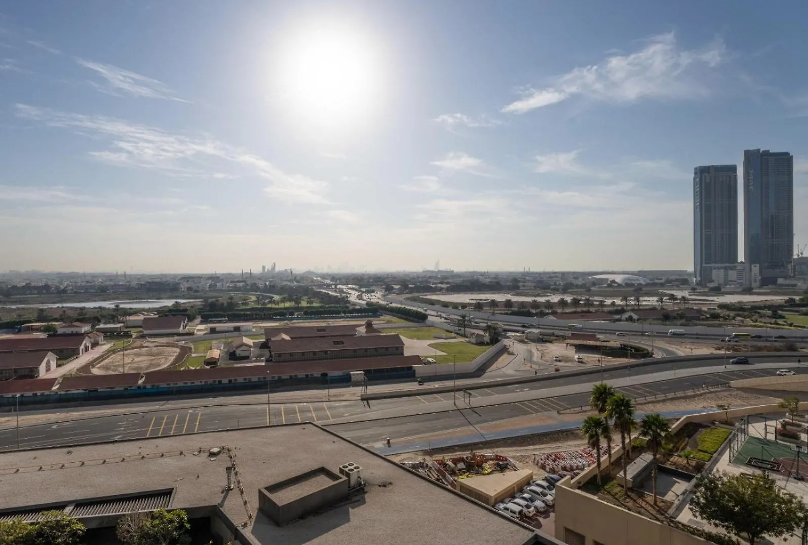 Chic City Escape - 2Br Plus Guest Room At Atria, Business Bay Dubai