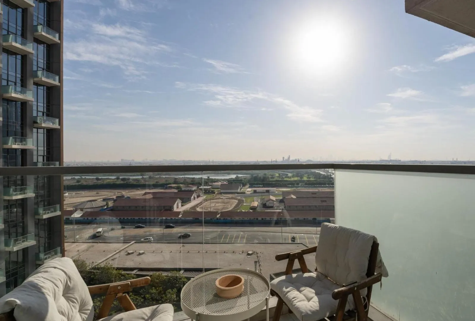 Chic City Escape - 2Br Plus Guest Room At Atria, Business Bay Dubai